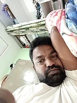 Snapshot of PVNRAO0831 chatting on 09.29.25 PVNRAO0831 online show from 09.29.25