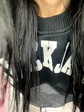 Isabella 21x online show from 10.27.25