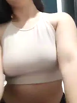 dulccemaria24 online show from 12.13.24