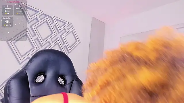  CurlyGirl  online show from 02.01.25