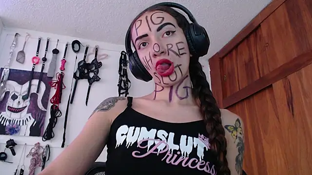 Eloise-brown online show from 01.07.25