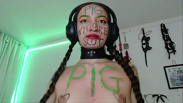 Eloise-brown online show from 01.22.25