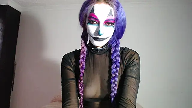 Eloise-brown online show from 11.09.25