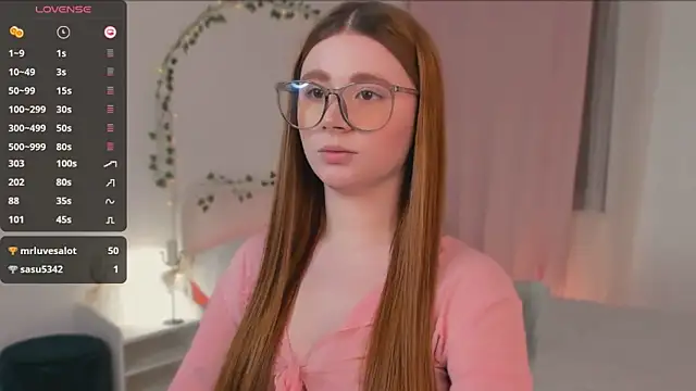 Freckle Diyana online show from 02.12.25