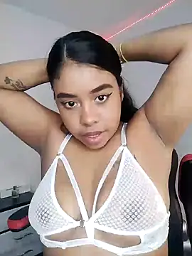 Snapshot of Fanny_Klean chatting on 02.14.25 Fanny Klean online show from 02.14.25