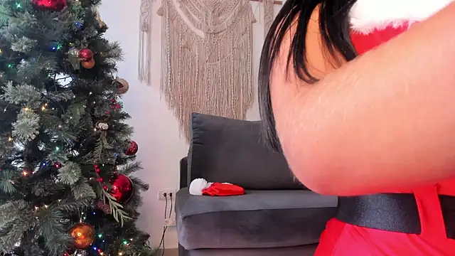 Snapshot of molly_cams8 chatting on 12.24.24 molly cams8 online show from 12.24.24