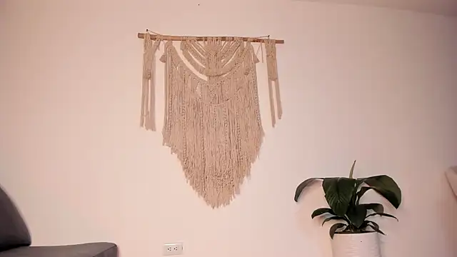 Snapshot of molly_cams8 chatting on 01.16.25 molly cams8 online show from 01.16.25