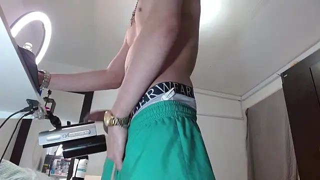 Snapshot of badanyboy chatting on 01.09.26 badanyboy online show from 01.09.26