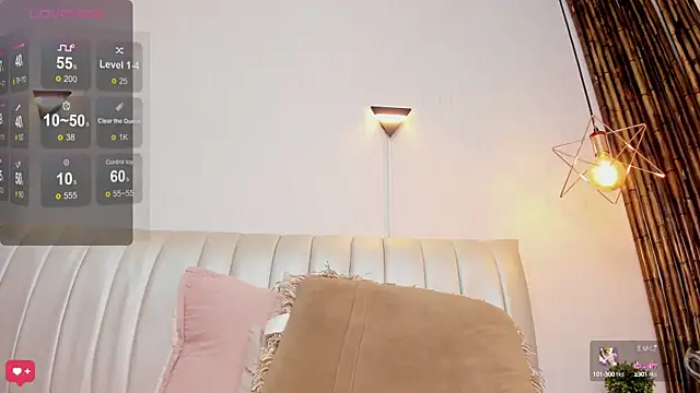 Snapshot of Zuzu_sweet chatting on 03.13.25 Zuzu sweet online show from 03.13.25