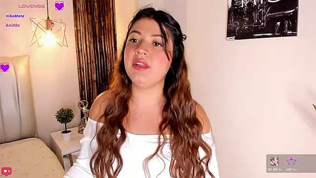 Snapshot of Zuzu_sweet chatting on 09.23.25 Zuzu sweet online show from 09.23.25