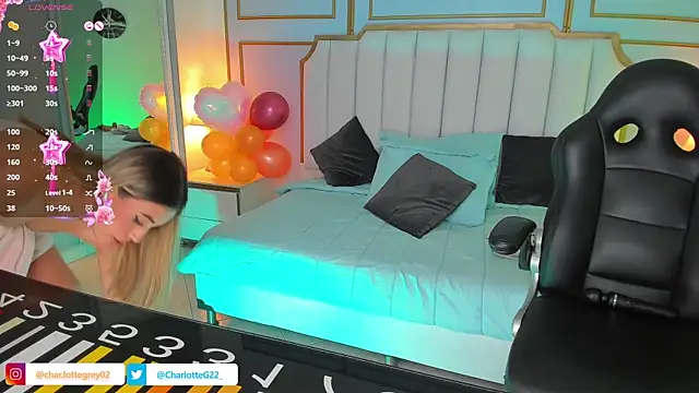 Snapshot of charlotte__grey chatting on 01.19.25 charlotte grey online show from 01.19.25