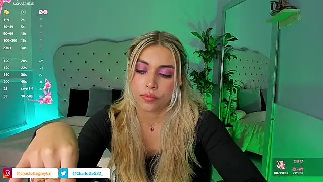 Snapshot of charlotte__grey chatting on 02.03.25 charlotte grey online show from 02.03.25
