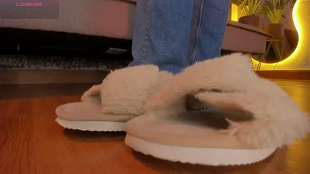 charlotte  grey online show from 02.03.26