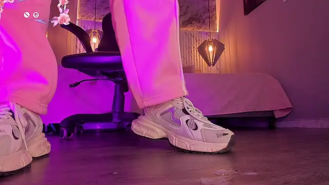 charlotte  grey online show from 02.15.26