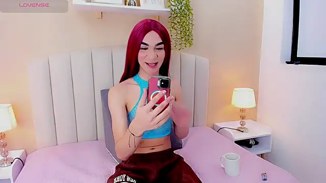Snapshot of Mia_thompson_19 chatting on 05.15.26 Mia thompson 19 online show from 05.15.26