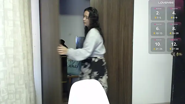 Snapshot of lanna_1878 chatting on 10.28.25 lanna 1878 online show from 10.28.25