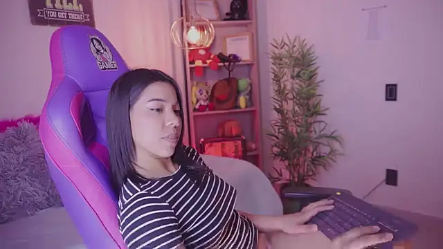 madelyn rose  online show from 02.03.26