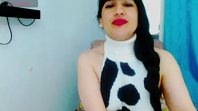 Snapshot of cristina_connor chatting on 09.22.25 cristina connor online show from 09.22.25