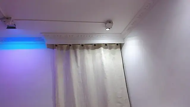 Snapshot of Cataleyalove_ADY chatting on 02.21.25 Cataleyalove ADY online show from 02.21.25