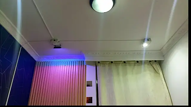 Snapshot of Cataleyalove_ADY chatting on 09.27.25 Cataleyalove ADY online show from 09.27.25