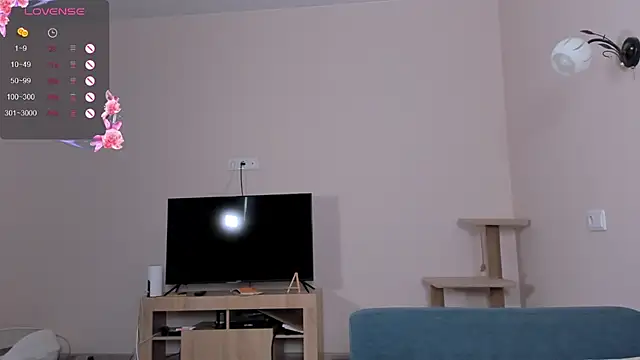 cinnabon girls online show from 12.13.24