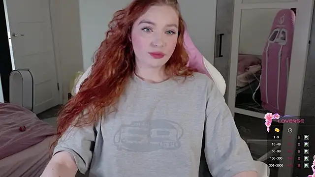 Snapshot of cinnabon_girls chatting on 02.13.26 cinnabon girls online show from 02.13.26