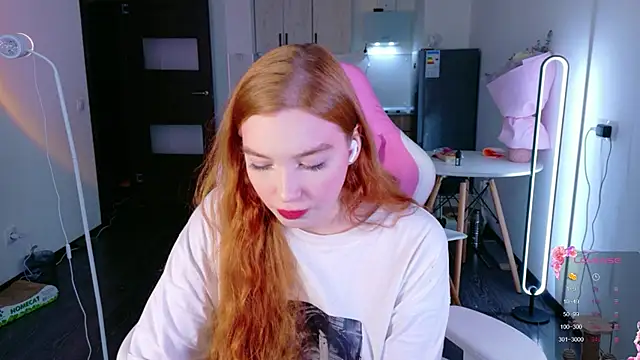 Snapshot of cinnabon_girls chatting on 03.16.26 cinnabon girls online show from 03.16.26