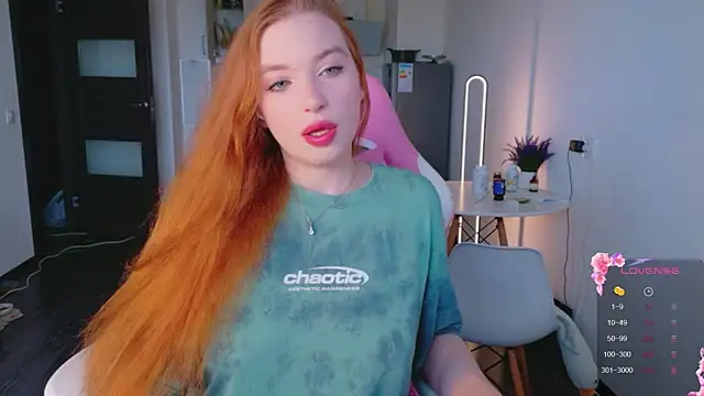 Snapshot of cinnabon_girls chatting on 05.15.26 cinnabon girls online show from 05.15.26