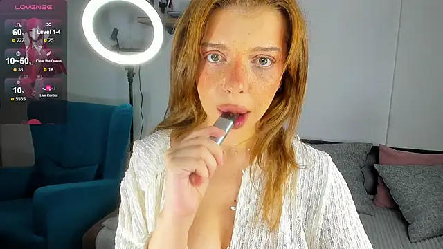 Snapshot of Hannah_Carr chatting on 10.07.25 Hannah Carr online show from 10.07.25