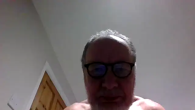 Snapshot of jimmybenido chatting on 12.28.24 jimmybenido online show from 12.28.24