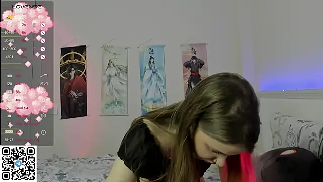 Snapshot of JorRoger chatting on 12.04.24 JorRoger online show from 12.04.24