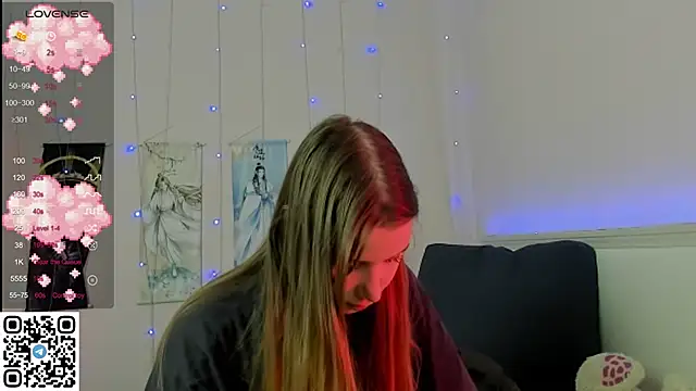 Snapshot of JorRoger chatting on 02.03.25 JorRoger online show from 02.03.25