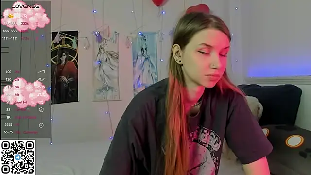 Snapshot of JorRoger chatting on 02.14.25 JorRoger online show from 02.14.25