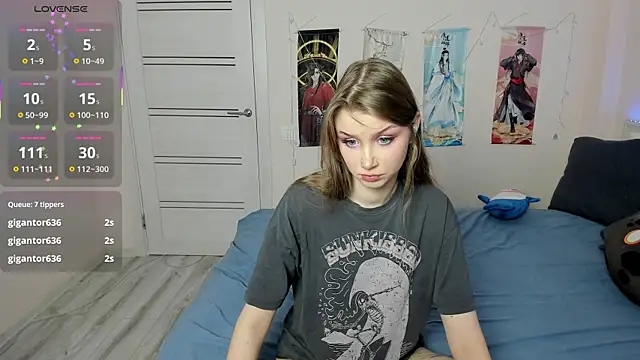 Snapshot of JorRoger chatting on 10.10.25 JorRoger online show from 10.10.25