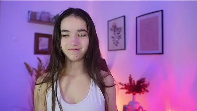 Gia Paige18 online show from 10.21.25