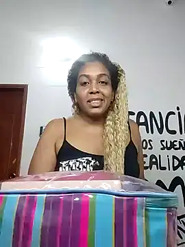 ELLA KELLY online show from 11.22.25