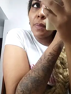 ELLA KELLY online show from 12.19.25