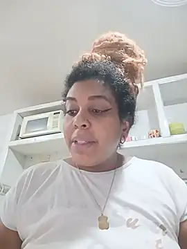 Snapshot of ELLA_KELLY chatting on 07.30.26 ELLA KELLY online show from 07.30.26