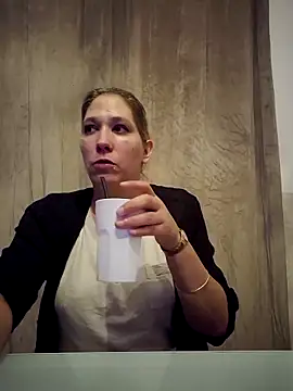 Chatonne69 online show from 11.05.25