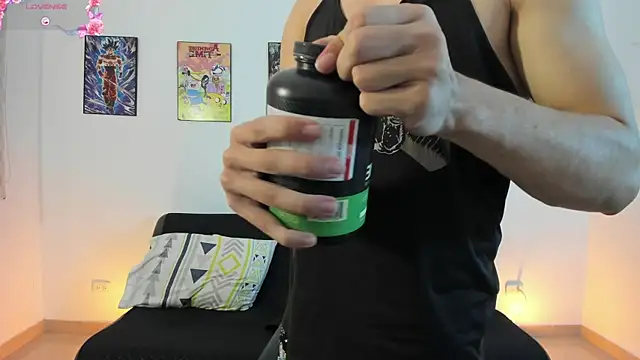 Snapshot of jonathanjoestar_ chatting on 12.18.25 jonathanjoestar online show from 12.18.25