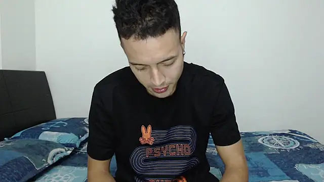 Snapshot of dimitriquiet05 chatting on 12.05.24 dimitriquiet05 online show from 12.05.24