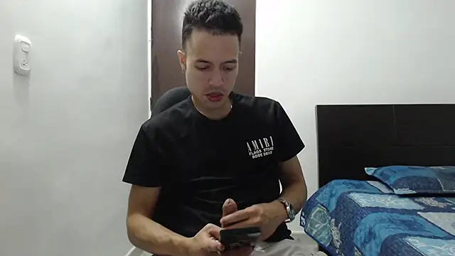 Snapshot of dimitriquiet05 chatting on 12.07.24 dimitriquiet05 online show from 12.07.24