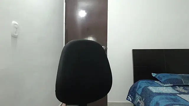 Snapshot of dimitriquiet05 chatting on 12.12.24 dimitriquiet05 online show from 12.12.24