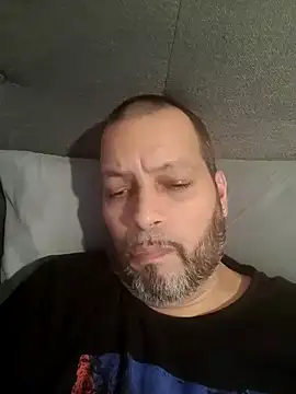 Snapshot of Just2much chatting on 01.20.25 Just2much online show from 01.20.25