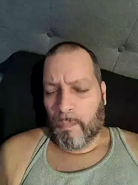 Snapshot of Just2much chatting on 09.15.25 Just2much online show from 09.15.25