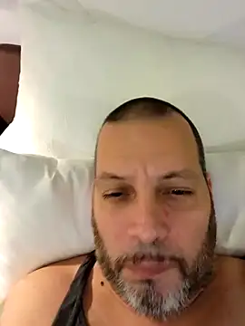 Snapshot of Just2much chatting on 12.18.25 Just2much online show from 12.18.25