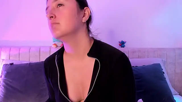Snapshot of Kathia_Morelli chatting on 02.13.25 Kathia Morelli online show from 02.13.25