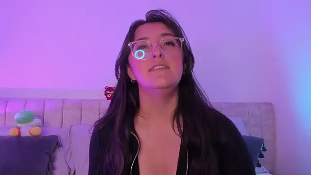 Snapshot of Kathia_Morelli chatting on 02.13.25 Kathia Morelli online show from 02.13.25