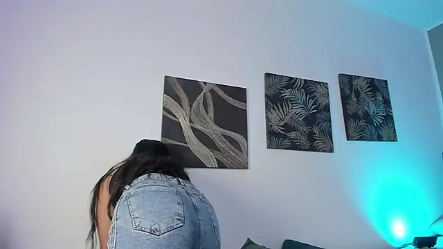 Snapshot of Kathia_Morelli chatting on 09.22.25 Kathia Morelli online show from 09.22.25