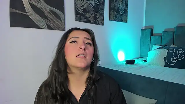 Snapshot of Kathia_Morelli chatting on 09.24.25 Kathia Morelli online show from 09.24.25